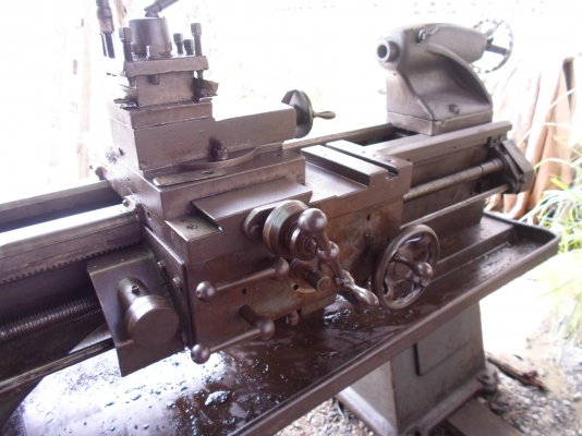 เครื่องกลึง 7 ฟุต อังกฤษ พร้อมใช้ไฟบ้าน 85,000  ด่วน !!!!!!! อ้อม 0898217996