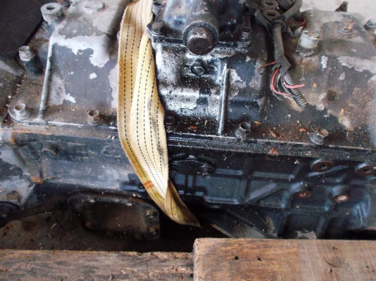 ขายด่วนเกียร์รถสิบล้อISUZUเดก้า270สภาพดีพร้อมใช้งาน