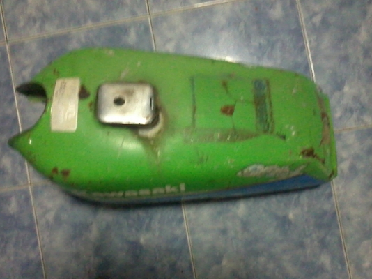 ถังน้ำมัน  kawasaki gto