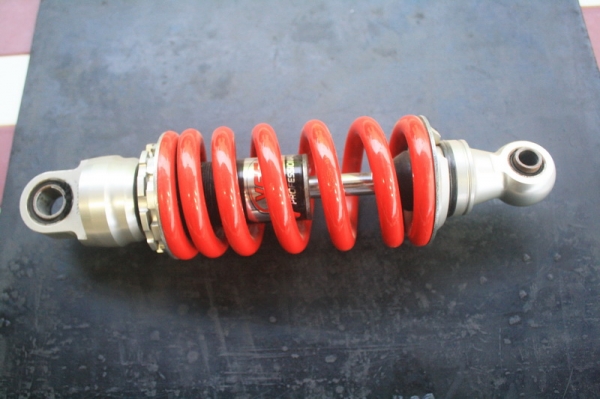 __โช้คหลัง YSS สภาพใหม่ ใช้ได้กับ KSR, MSX $ 1,400 บาท__