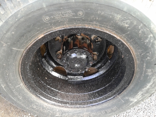 ขายKM 310 110แรง ดั้มเกษตร ราคา 300,000 ต่อรองได้