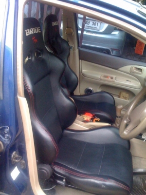 ขายเบาะหนัง1คู่พร้อมฐานยึดราคานี้พร้อมส่ง