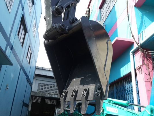 ขาย รถขุด KOMATSU รุ่น PC30-7- มือสองญี่ปุ่น