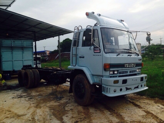 อีซูซุ10ล้อยาว7เมตรเพลาเดียว