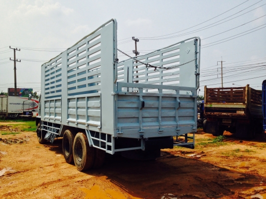 อีซูซุ10ล้อยาว7เมตรเพลาเดียว