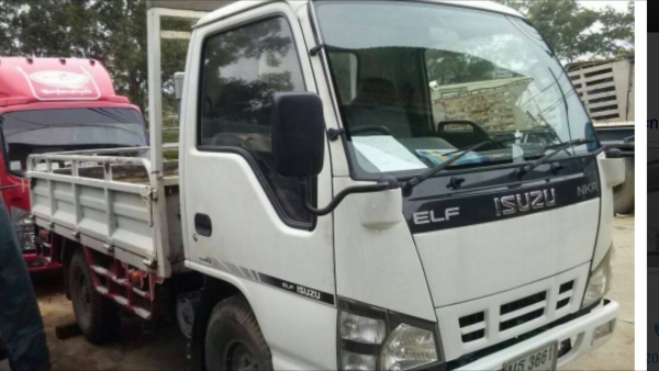 4ล้ออีซูซุNKR ทะเบียนไม่ติดเวลา