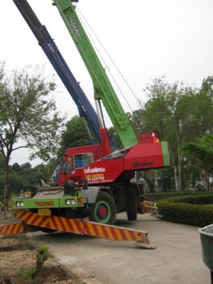 ให้เช่ารถเครน TADANO TR200-M3