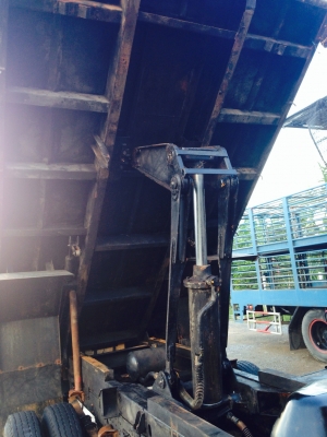 6ล้อดั้มอีซูซุNQR 175HP 6ล้อดั้มอีซูซุNQR 175HP