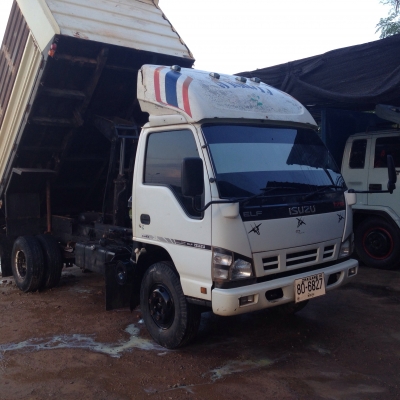 6ล้อดั้มอีซูซุNQR 175HP 6ล้อดั้มอีซูซุNQR 175HP