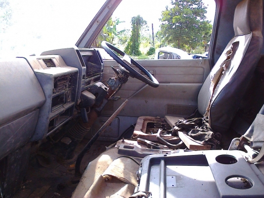 ฝากขายหกล้อNPR 57L