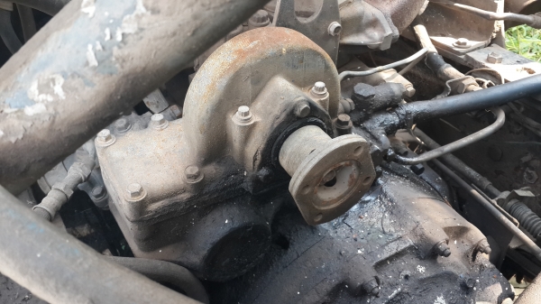 ขายด่วนรถโม่ปูนสิบล้อสองเพลาโม่ได้สองลูกมีใบซื้อขายZMเครื่อง6D16โม่ตรงอุปกรณ์ครบขายตามสภาพรีบจองเลย0801515451