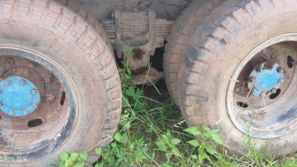 ขายด่วนรถโม่ปูนสิบล้อสองเพลาโม่ได้สองลูกมีใบซื้อขายZMเครื่อง6D16โม่ตรงอุปกรณ์ครบขายตามสภาพรีบจองเลย0801515451