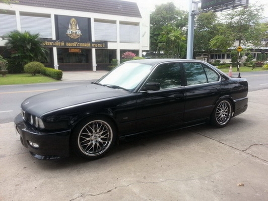 ขาย BMW e34 Bignote สีดำ ปี1997 สภาพสวย