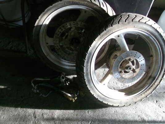 ขายล้อfzr250