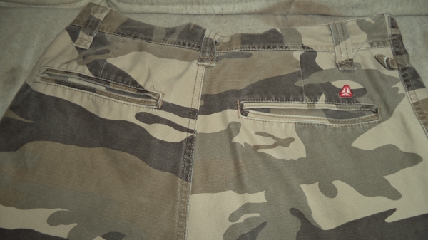 กางเกงขาสั้น OLD NAVY ขนาดเอว 30-31 กางเกงขาสั้น OLD NAVY ขนาดเอว 30-31