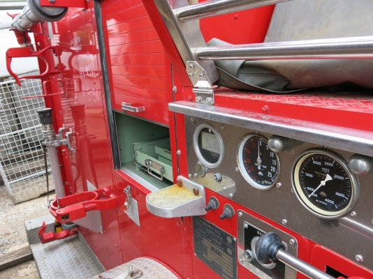 ขาย!!! ตู้ดับเพลิงติดหลังรถ นำเข้าจากญี่ปุ่น