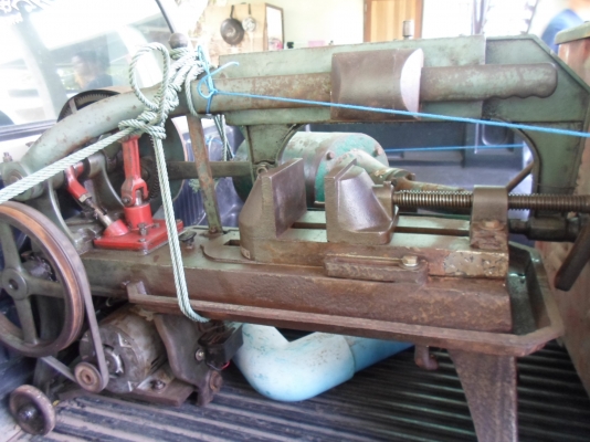 แท่นเลื่อย HERO  8,500  พร้อมใช้  ด่วน  !!!!!! จัดส่งได้