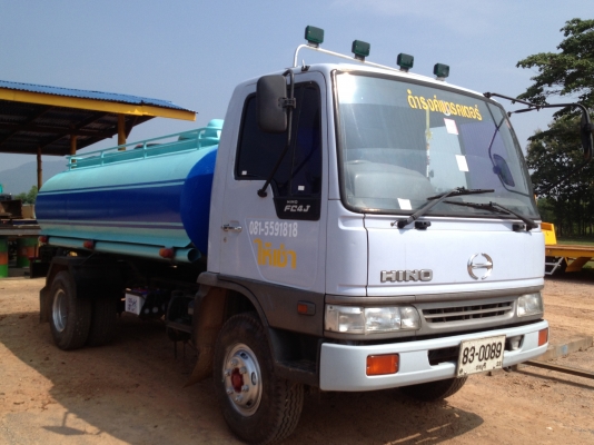 ขายรถน้ำ 6 ล้อ ยาว 4.30 เมตร  ปี 40  เครื่อง 140 แรง