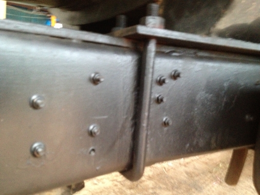 ขายรถน้ำ 6 ล้อ ยาว 4.30 เมตร  ปี 40  เครื่อง 140 แรง