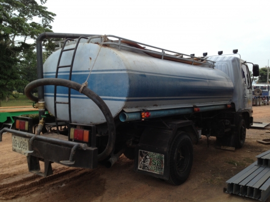 ขายรถน้ำ 6 ล้อ ยาว 4.30 เมตร  ปี 40  เครื่อง 140 แรง