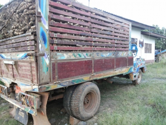 "ราคา 200,000 บ.ต่อรอง"ขายแต๋น6ล้อสภาพดีพร้อมใช้งาน เครื่องKUBOTA RT110 11แรง เครื่องดีแรงติดง่าย ช่วงล่าง85 เกียร์BU สโลวกลาง คัสซีหน้า 5 คานหน้าเดิม พ.ธรรมดา กระบะพื้นไม้คอกไม้สภาพดี ไม่แตไม่หัก ยาว 2.5ม. จัดได้ 4-5ตันสบาย พร้อมใช้ พร้อมลุยงาน