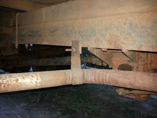 "ราคา 200,000 บ.ต่อรอง"ขายแต๋น6ล้อสภาพดีพร้อมใช้งาน เครื่องKUBOTA RT110 11แรง เครื่องดีแรงติดง่าย ช่วงล่าง85 เกียร์BU สโลวกลาง คัสซีหน้า 5 คานหน้าเดิม พ.ธรรมดา กระบะพื้นไม้คอกไม้สภาพดี ไม่แตไม่หัก ยาว 2.5ม. จัดได้ 4-5ตันสบาย พร้อมใช้ พร้อมลุยงาน