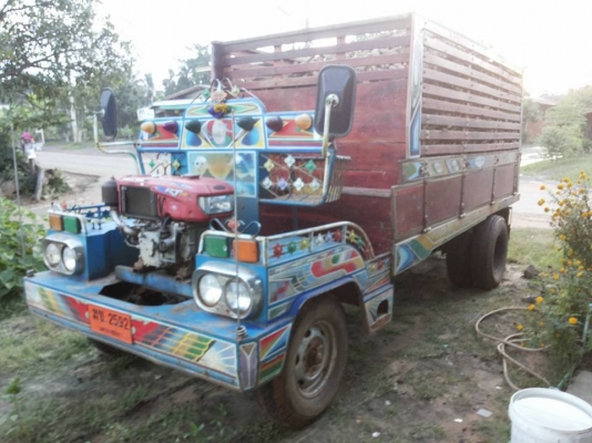 "ราคา 200,000 บ.ต่อรอง"ขายแต๋น6ล้อสภาพดีพร้อมใช้งาน เครื่องKUBOTA RT110 11แรง เครื่องดีแรงติดง่าย ช่วงล่าง85 เกียร์BU สโลวกลาง คัสซีหน้า 5 คานหน้าเดิม พ.ธรรมดา กระบะพื้นไม้คอกไม้สภาพดี ไม่แตไม่หัก ยาว 2.5ม. จัดได้ 4-5ตันสบาย พร้อมใช้ พร้อมลุยงาน