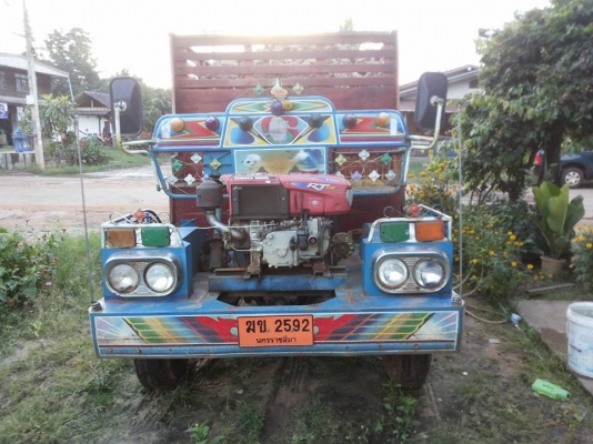 "ราคา 200,000 บ.ต่อรอง"ขายแต๋น6ล้อสภาพดีพร้อมใช้งาน เครื่องKUBOTA RT110 11แรง เครื่องดีแรงติดง่าย ช่วงล่าง85 เกียร์BU สโลวกลาง คัสซีหน้า 5 คานหน้าเดิม พ.ธรรมดา กระบะพื้นไม้คอกไม้สภาพดี ไม่แตไม่หัก ยาว 2.5ม. จัดได้ 4-5ตันสบาย พร้อมใช้ พร้อมลุยงาน