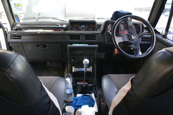 ปาเหลื่ยม1993 4WD