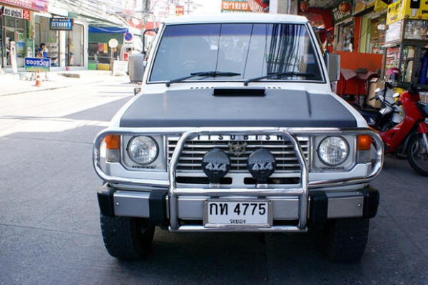 ปาเหลื่ยม1993 4WD