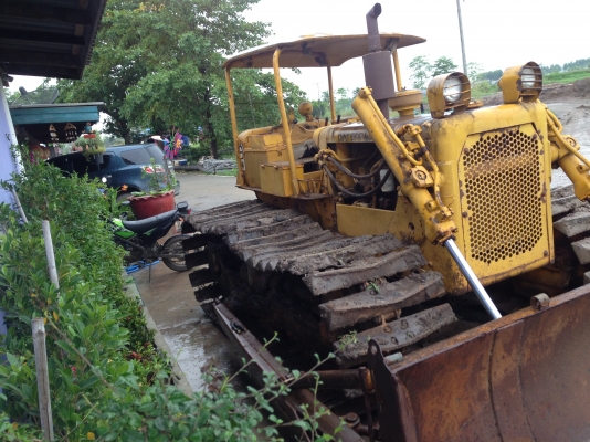 ขาย CAT D4D รถใช้งานอยู่ เครื่องดี รถติดง่าย ใบแทร็กเต็ม ราคาต่อรองได้