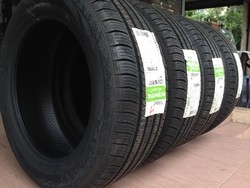 ขายยาง 235/55-17 kumho KH30 ปี12 ราคาถุกๆ