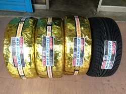 ขายยาง kenda 235/40-18 ราคาถูกๆ พร้อมติดตั้งครับ