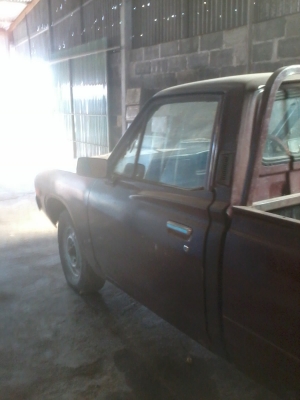 ขายรถดัทสัน 1300 ชีฃี  สภาพเดิม ๆๆ ขายตามสภาพ 25000ไม่ลดแล้วขาดทุนครับ เอาไปเลย  ครับผม