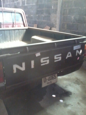 ขายรถดัทสัน 1300 ชีฃี  สภาพเดิม ๆๆ ขายตามสภาพ 25000ไม่ลดแล้วขาดทุนครับ เอาไปเลย  ครับผม