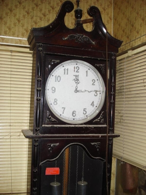 นาฬิกาตั้งพื้นตู้นกหัวมงกุฏ สภาพสวย