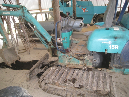 ขายแม็คโครkomatsu pc15