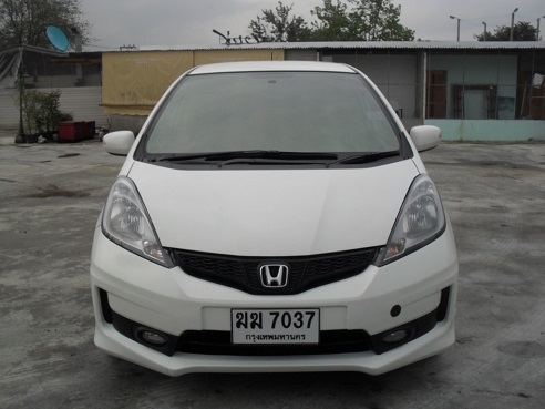 NEW JAZZ ABS AIRBAG 7 SPEED มีไฟแนนท์รองรับ