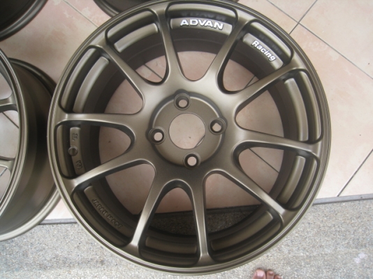 ขายล้อแม็ก advan rz มือสอง 16"x7" et40 4 รู 100 สีน้ำตาลไหม้ ทำสีใหม่ครับ ไม่มีซ่อม  สนใจติดต่อเล็กคลองสามครับ (081-3747940)