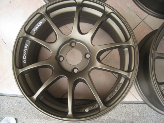 ขายล้อแม็ก advan rz มือสอง 16"x7" et40 4 รู 100 สีน้ำตาลไหม้ ทำสีใหม่ครับ ไม่มีซ่อม  สนใจติดต่อเล็กคลองสามครับ (081-3747940)