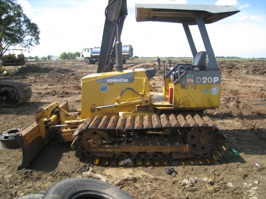 ขายD20-7 เกียร์ตัด รถนอก