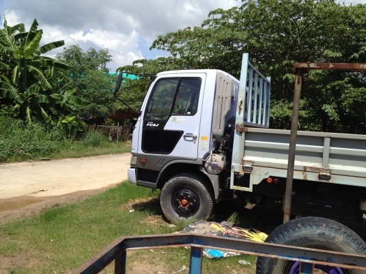 ขายhino FC3Jสภาพเดิมทุกอย่างพร้อมใช้งาน ขายhino FC3Jสภาพเดิมทุกอย่างพร้อมใช้งาน