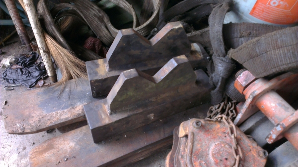 Sell> แท่นอัดไฮดรอลิคมือสอง ขนาด 80 ตัน  กำแพงแสน นครปฐม ครับ