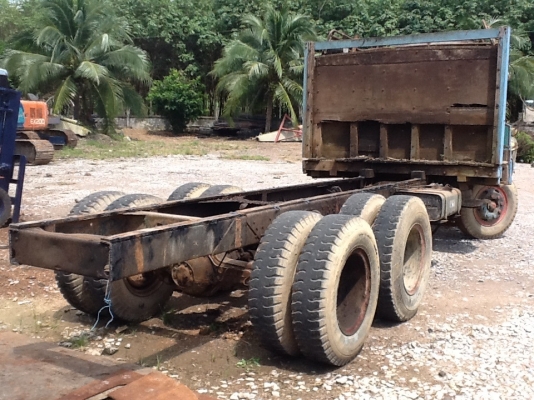 ขายสิบล้อหน้ายาวสองเพลา 130000 ราคาตัดอะไหล่