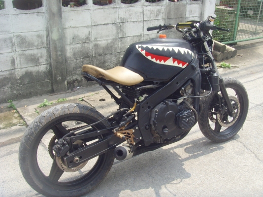 ร้อนเงิน ขาย cbr400 cc. สำเนาทะเบียน 29500