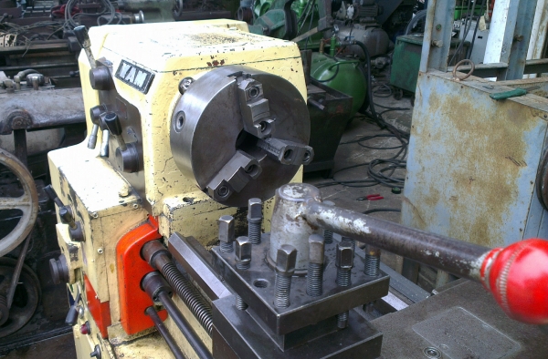 Sell> แท่นกลึงมือสอง Yam 4 ฟุต 3 เพลา มีเบลค ไฟบ้าน 220V ครับ เครื่องพร้อมใช้