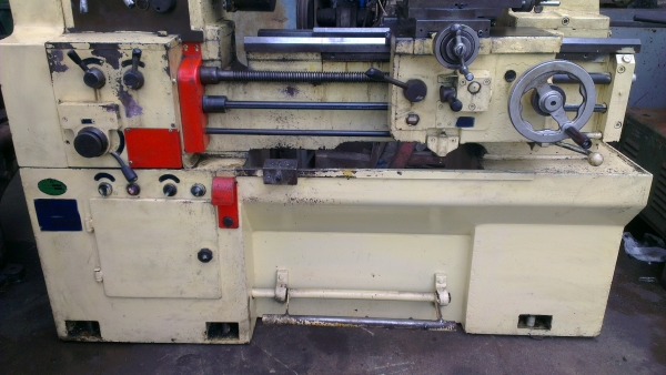 Sell> แท่นกลึงมือสอง Yam 4 ฟุต 3 เพลา มีเบลค ไฟบ้าน 220V ครับ เครื่องพร้อมใช้