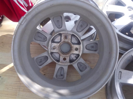 ขายแม๊กเดิม มิตรซู มิราจ ขอบ 14 นิ้ว 3,900 บาท จัดส่งได้ครับ