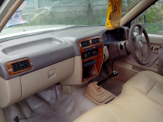 ขายนิสันหัวเดียวราคาถูกปี02 ขายนิสันหัวเดียวราคาถูกปี02