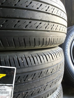 ยางถอดจากวีโก้ dunlop 215 65 16 เส้น 2500 บาท